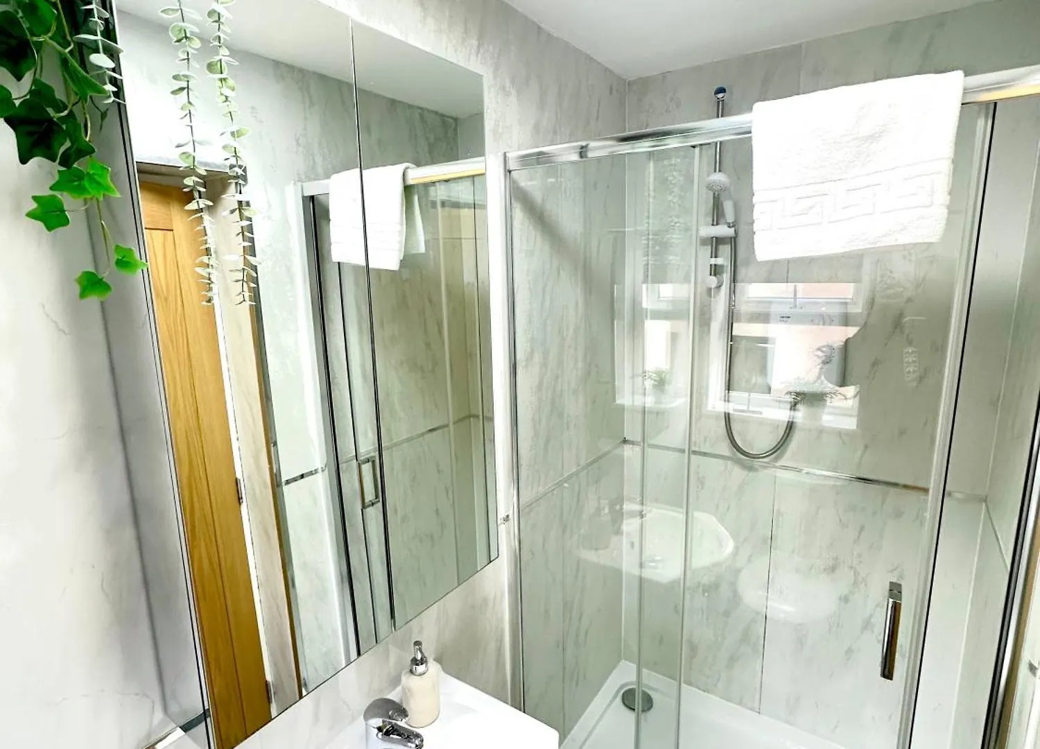 The Green Luxe En-Suite In Stratford 伦敦 0*,  英国